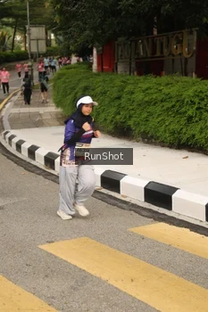 Runner Photo 4263370