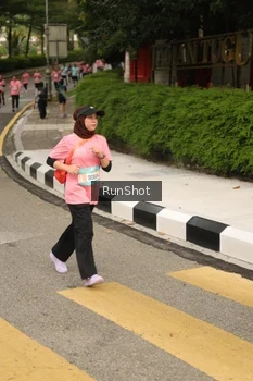 Runner Photo 4263374