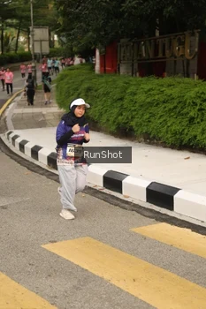 Runner Photo 4263375