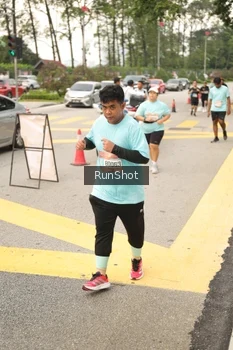 Runner Photo 4263379