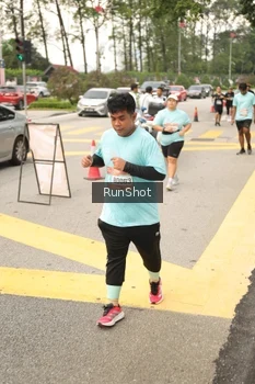 Runner Photo 4263383