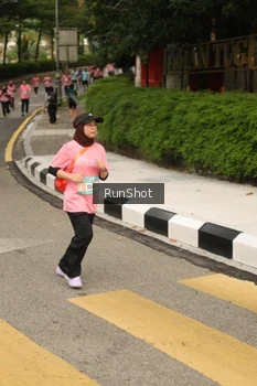 Runner Photo 4263388