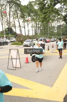 Runner Photo 4263390