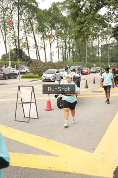 Runner Photo 4263391