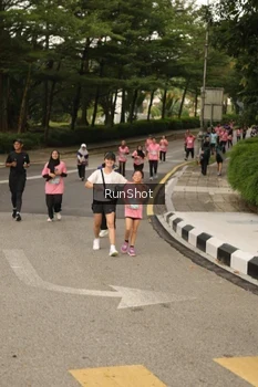 Runner Photo 4263398