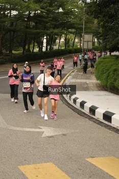 Runner Photo 4263401