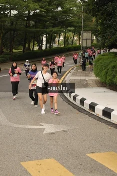 Runner Photo 4263403
