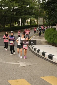 Runner Photo 4263409