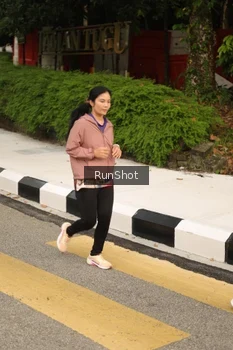 Runner Photo 4263529
