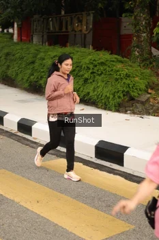 Runner Photo 4263530