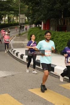 Runner Photo 4263569