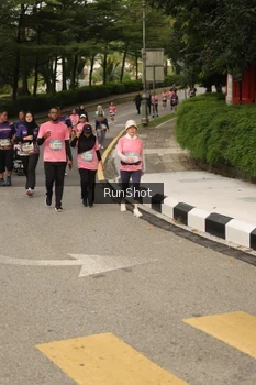 Runner Photo 4263583
