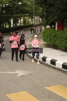 Runner Photo 4263594