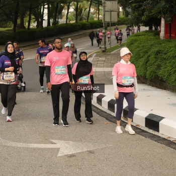 Runner Photo 4263596