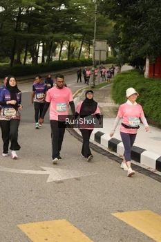 Runner Photo 4263597