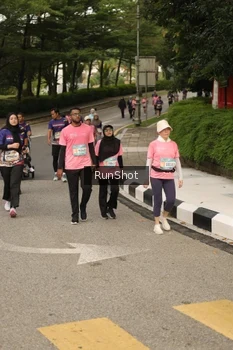 Runner Photo 4263601