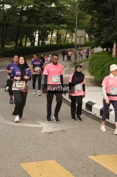 Runner Photo 4263604