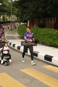 Runner Photo 4263633