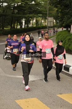 Runner Photo 4263634