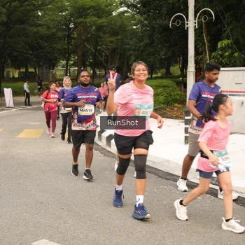 Runner Photo 4263695