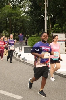 Runner Photo 4263701