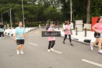 Runner Photo 4263738