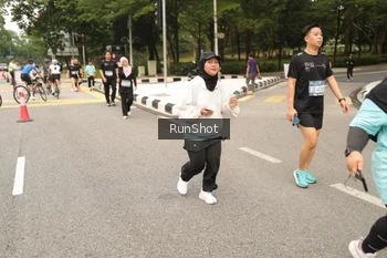 Runner Photo 4263766