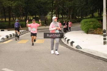Runner Photo 4263799