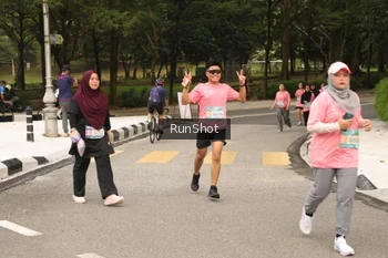 Runner Photo 4263816