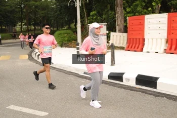 Runner Photo 4263817
