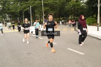 Runner Photo 4263828