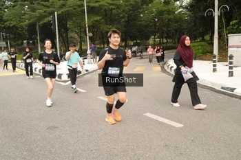 Runner Photo 4263829