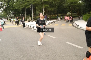 Runner Photo 4263836
