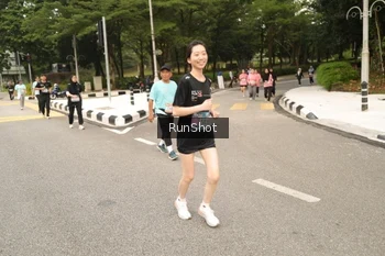 Runner Photo 4263840