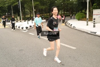 Runner Photo 4263845