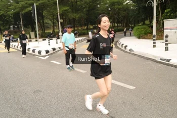 Runner Photo 4263848