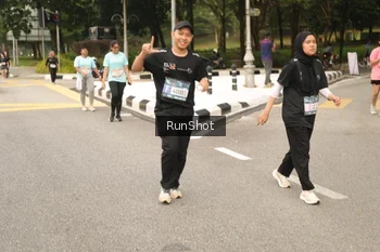 Runner Photo 4263869