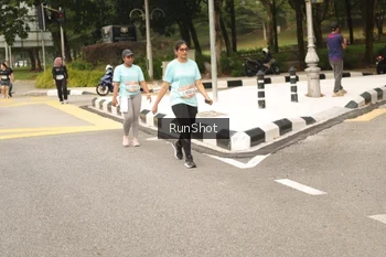Runner Photo 4263876