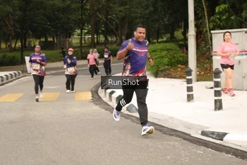 Runner Photo 4263991