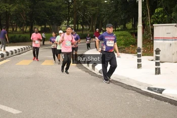 Runner Photo 4264104