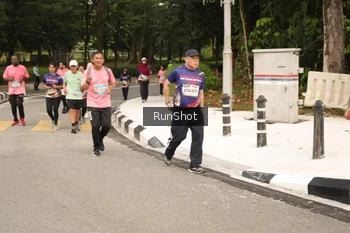 Runner Photo 4264106