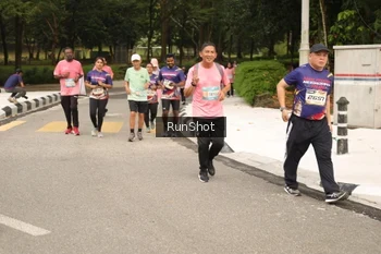 Runner Photo 4264113