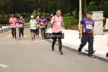 Runner Photo 4264117