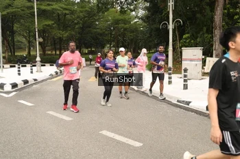 Runner Photo 4264141