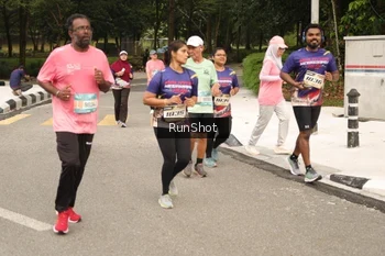 Runner Photo 4264142