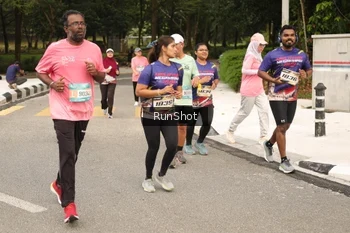 Runner Photo 4264145