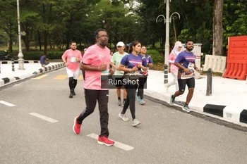 Runner Photo 4264146