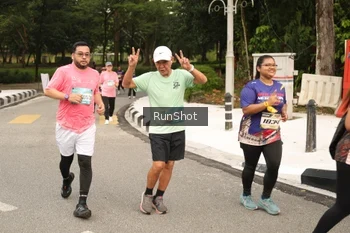Runner Photo 4264149