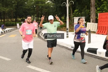 Runner Photo 4264150