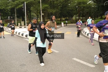 Runner Photo 4264246